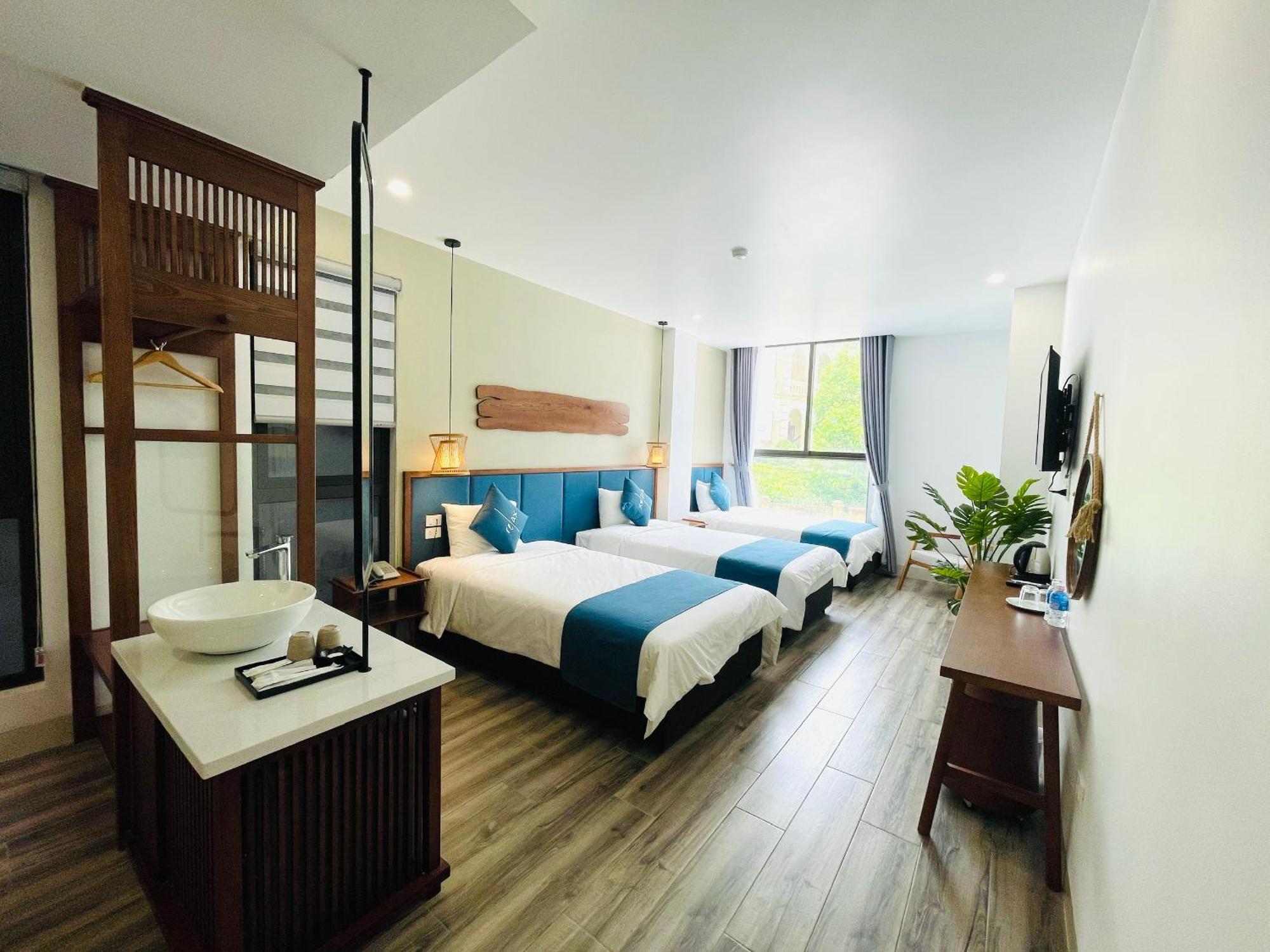 The Light Hotel Ha Long Esterno foto